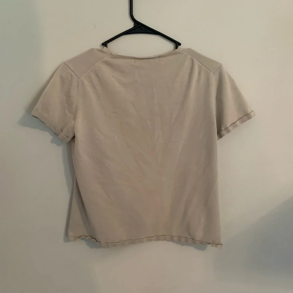 womens basic size medium!! - Picture 3 of 3